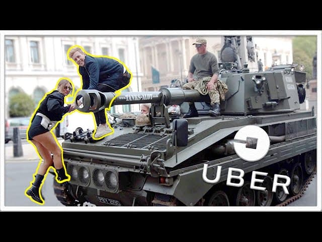 影／史上最狂搭車服務！叫Uber自動升級坦克...路人全看傻