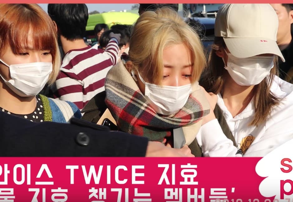 「慘摔畫面曝光」…志效痛哭JYP嗆粉:再有下次就提告!