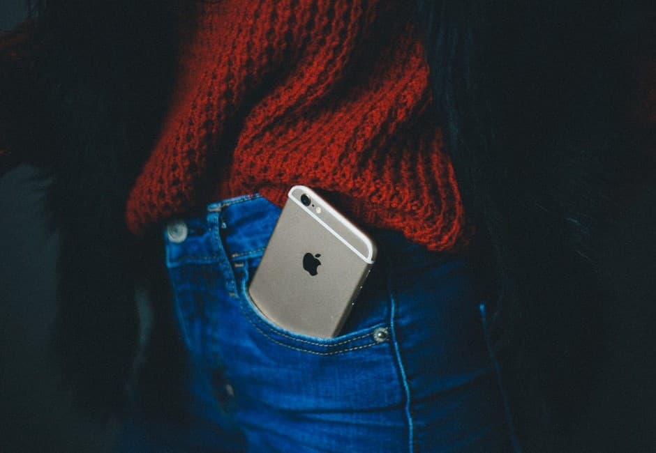 買iPhone的人在想什麼?「品牌vs.效能」網友一面倒:這點完勝