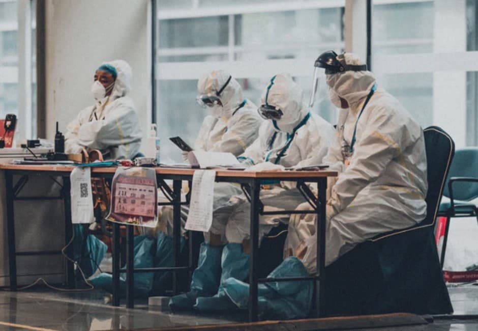 韓國為何不封城也能控制疫情? 3大防疫手段1個月就狂升治癒率