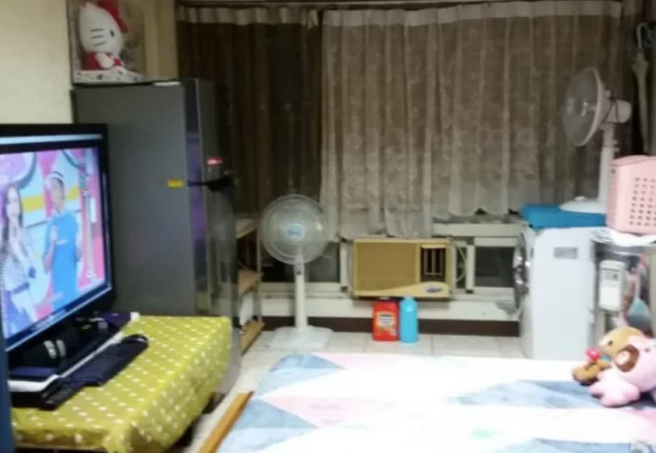 看屋有錢領、入住還能免費背名牌包!台中房東招租「千金+公主」 網怕爆:超詭異