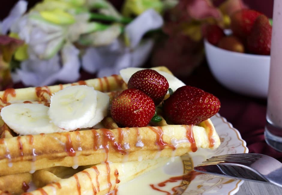 煉乳不只能沾草莓!吃貨狂推「隱藏吃法」美味升級 內行網友再曝自製食譜