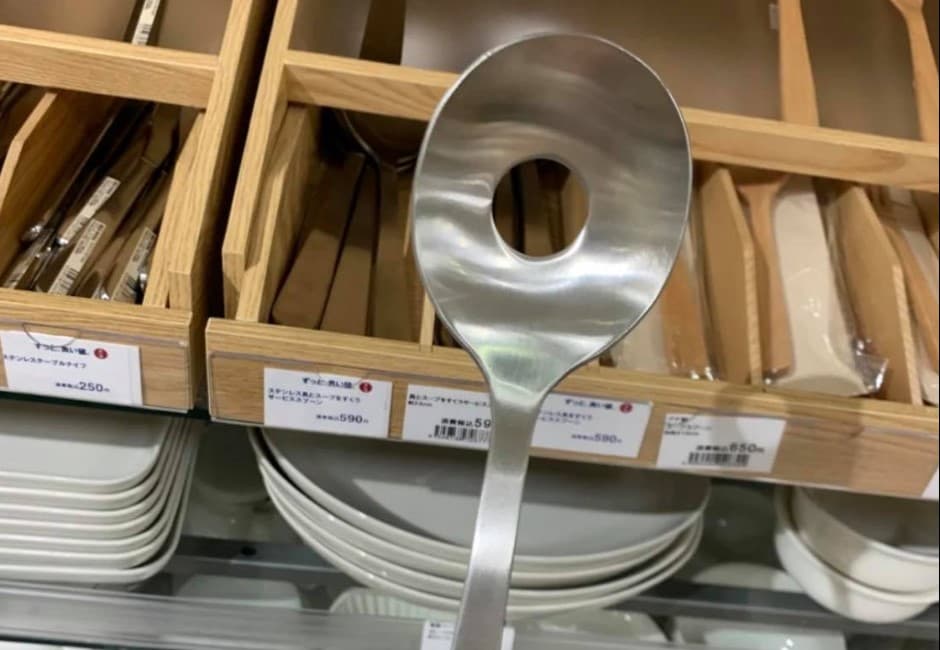 無印良品「有洞湯匙」是拿來做啥?六千名網友齊回「做肉丸」全答錯!
