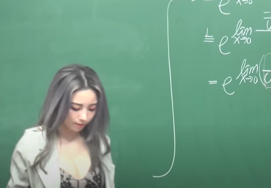 影/最狂數學老師又出招!神正助教擦黑板 網友暴動搜IG