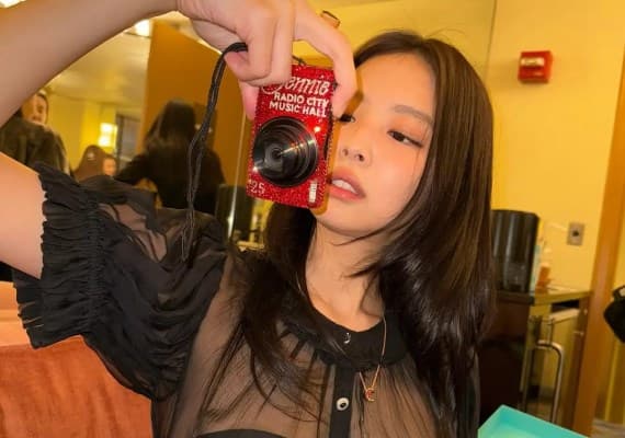 翻攝IG/@jennierubyjane