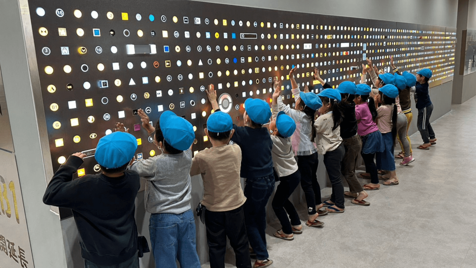 世界首個「按鈕」主題樂園!上千個按鈕任你按 1分鐘挑戰你的手速