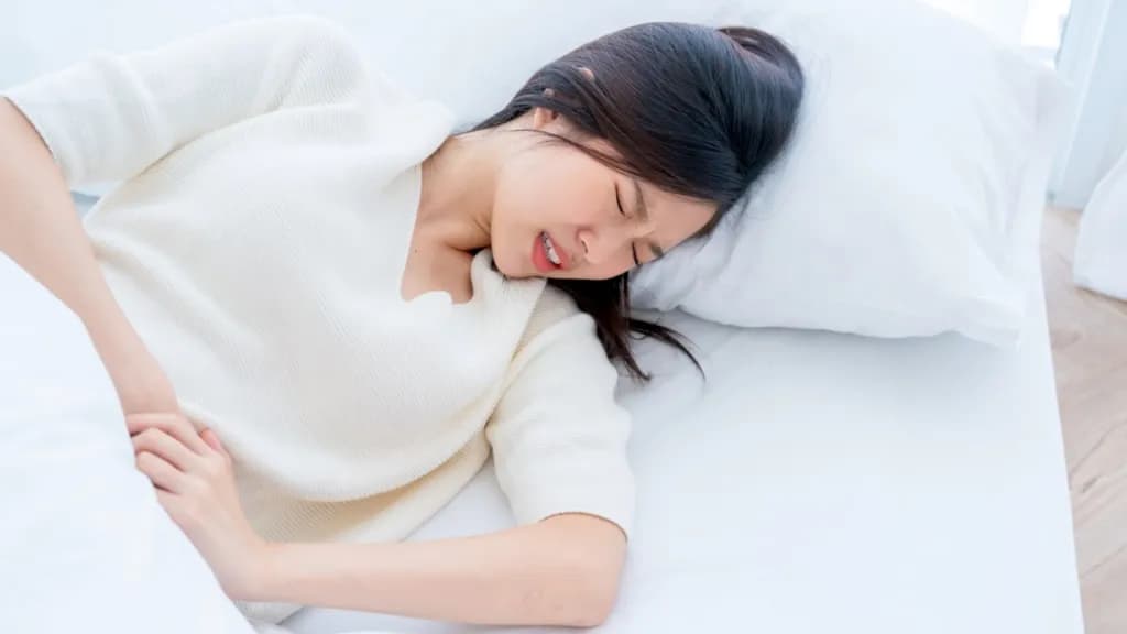 下腹痛別再忍!網路6.7萬筆聲量熱議「肚子痛是經痛嗎?」 醫師揭真相4招自保