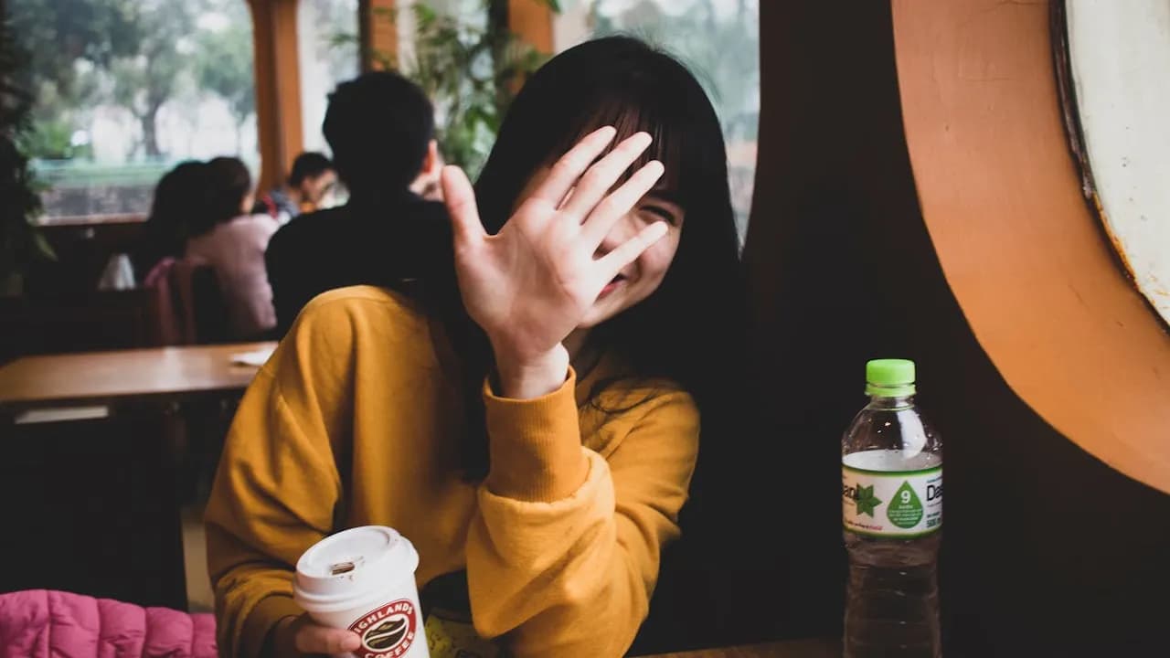 No.6 臉紅傻笑、說話變溫柔