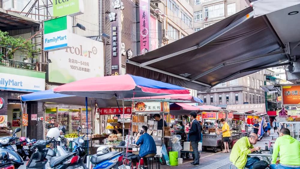 晴光商圈在哪?雙城街夜市+晴光市場一次搞懂